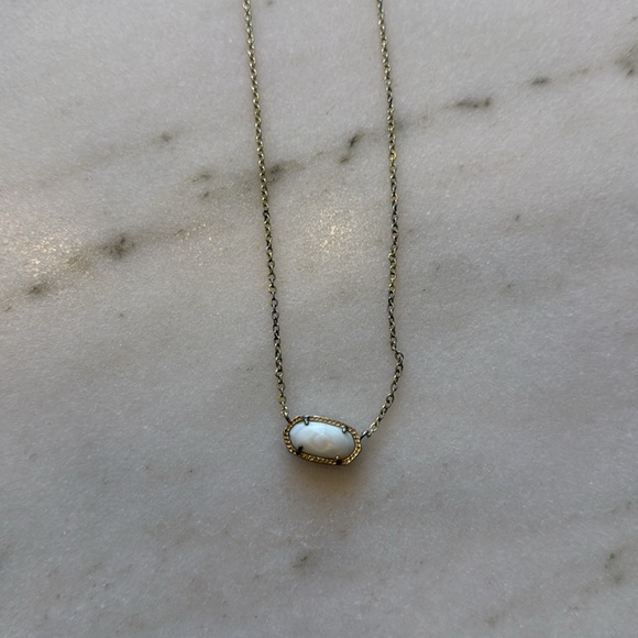 Kendra Scott Necklace - Picture 3 of 4